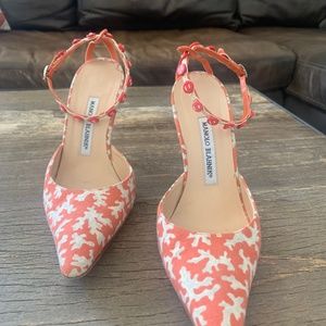Manolo Blahnik pumps